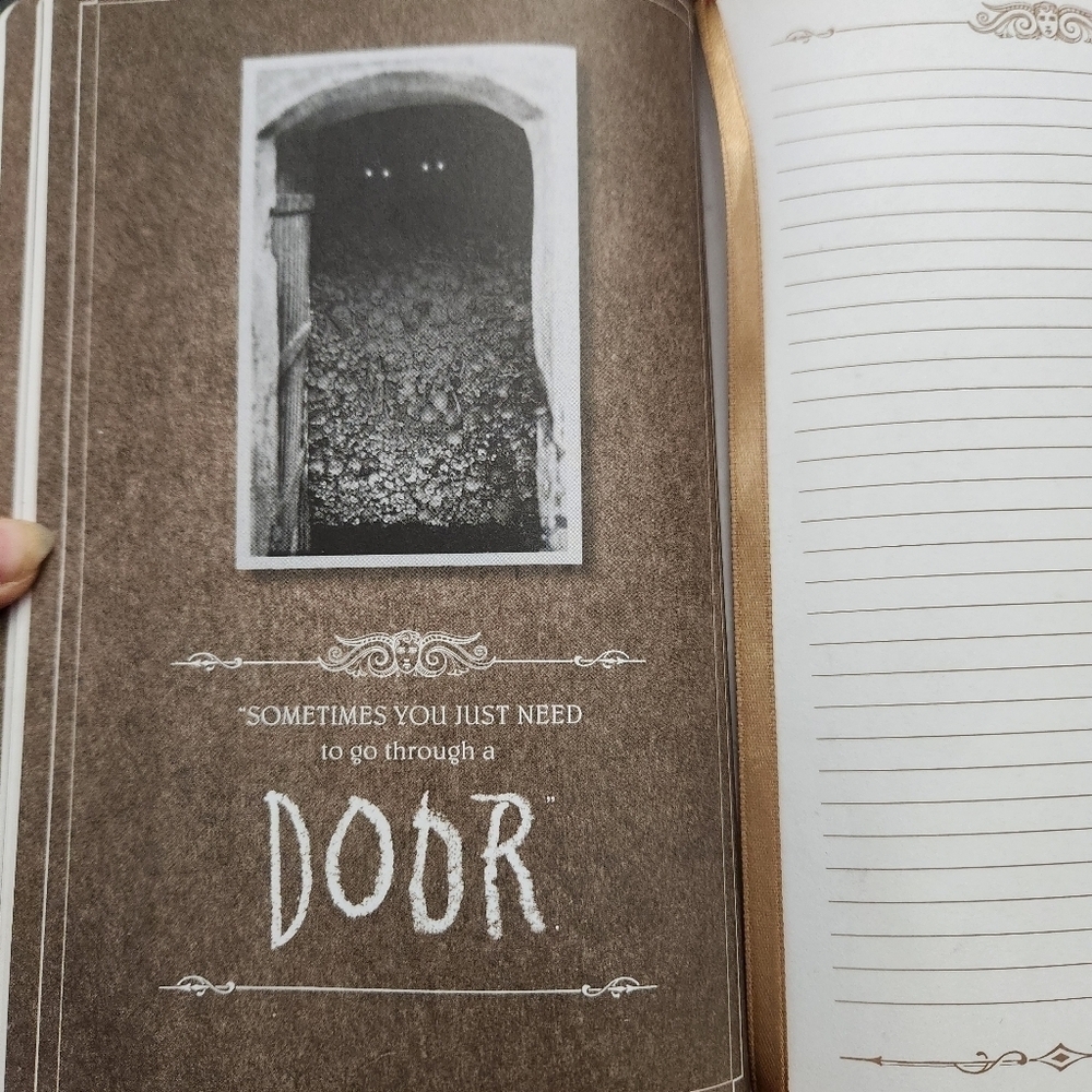 Miss Peregrine's Journal for‎ Peculiar Children NEW Journal 5.5x8.5in Hard Cover - Picture 7 of 8